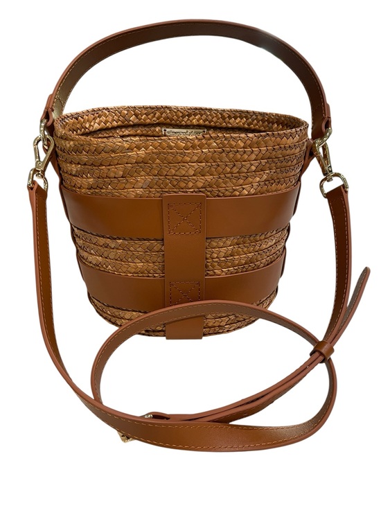Vineyard Vines Handbags - NWOT Vineyard Vines Woven Rattan Bucket Bag Crossbody Leather Straps